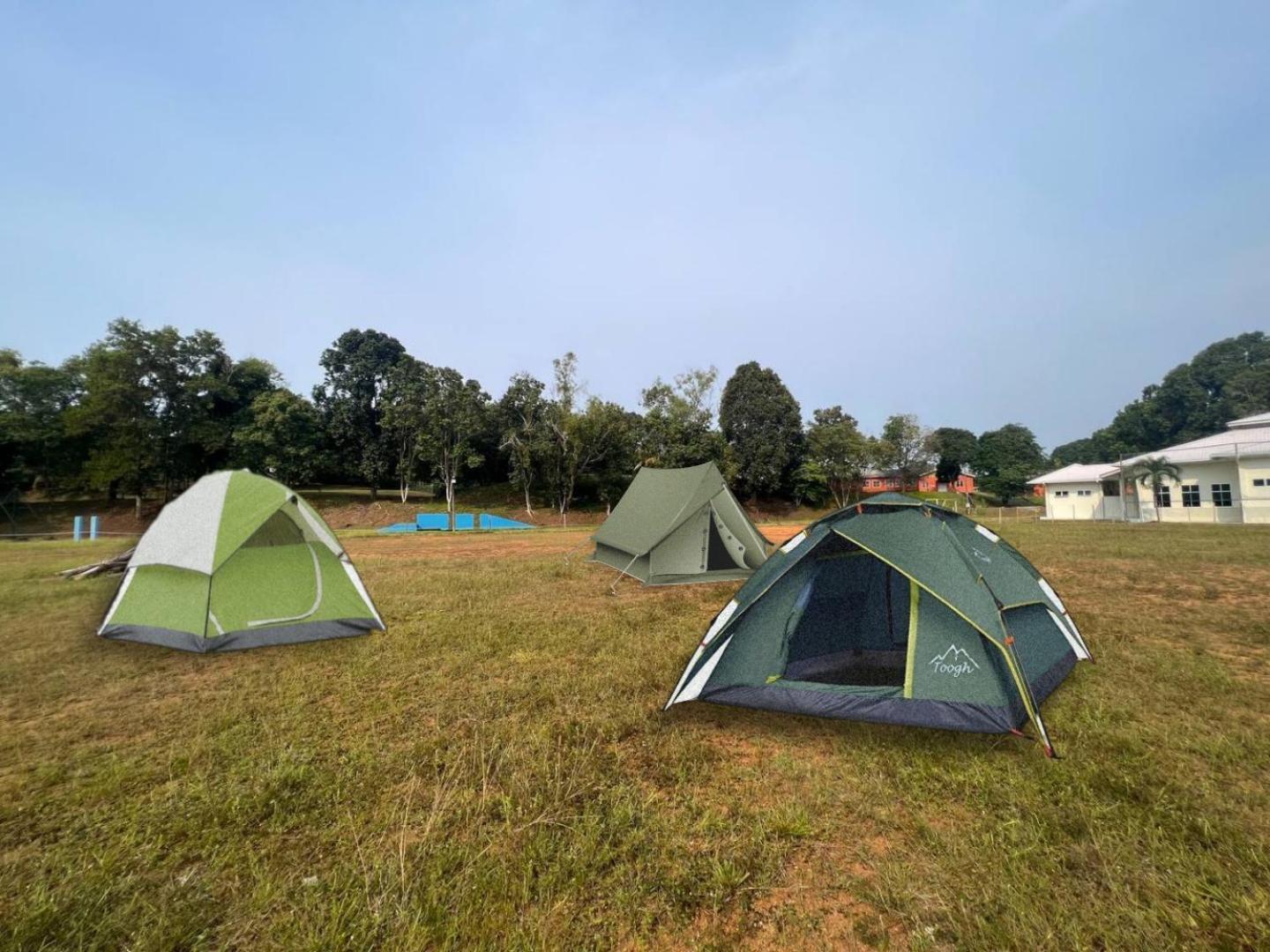 Готель Putra Sentosa Retreat Camp, Sematan Екстер'єр фото